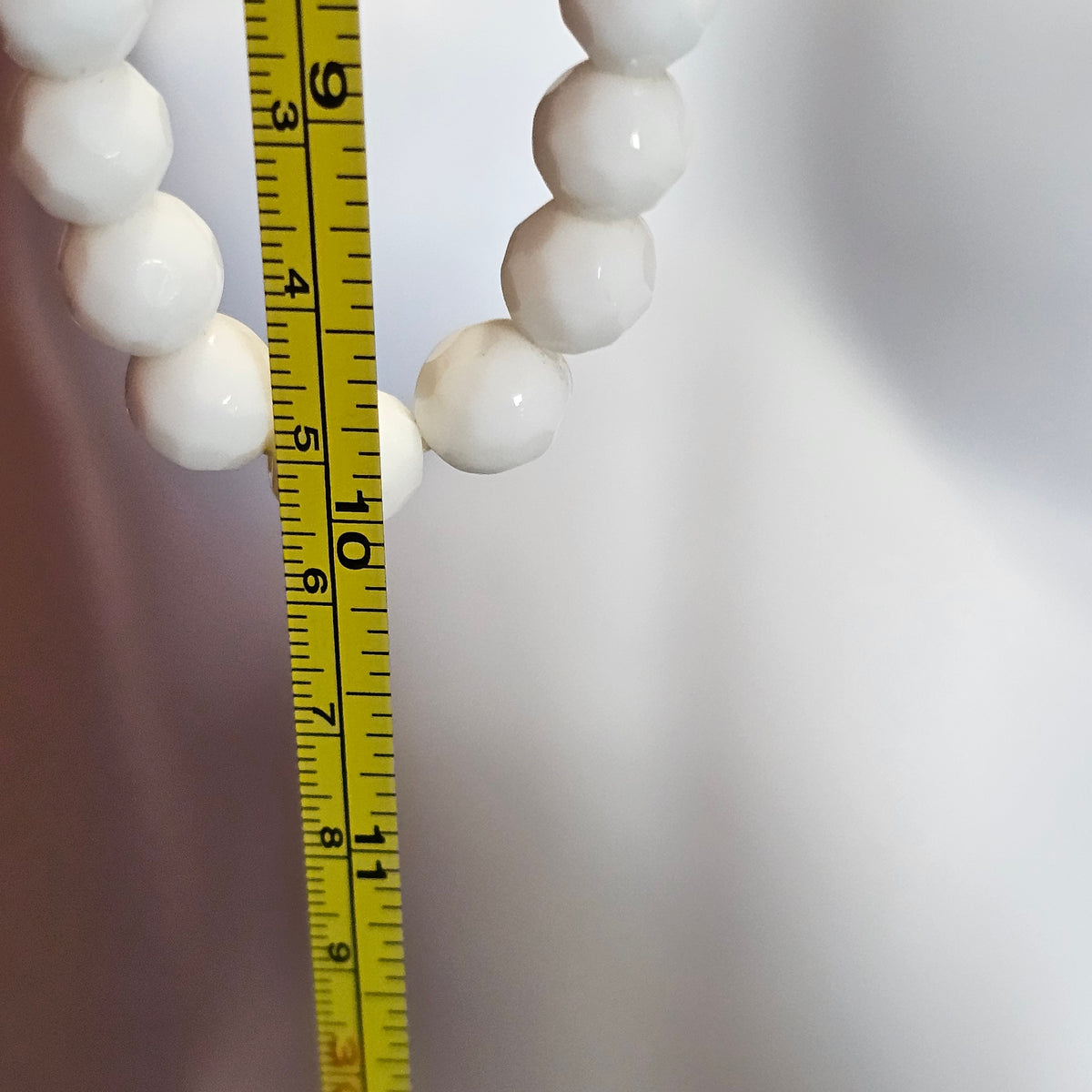 White Faceted Glass Beaded Necklace Sea Shell Clasp Necklace Vintage