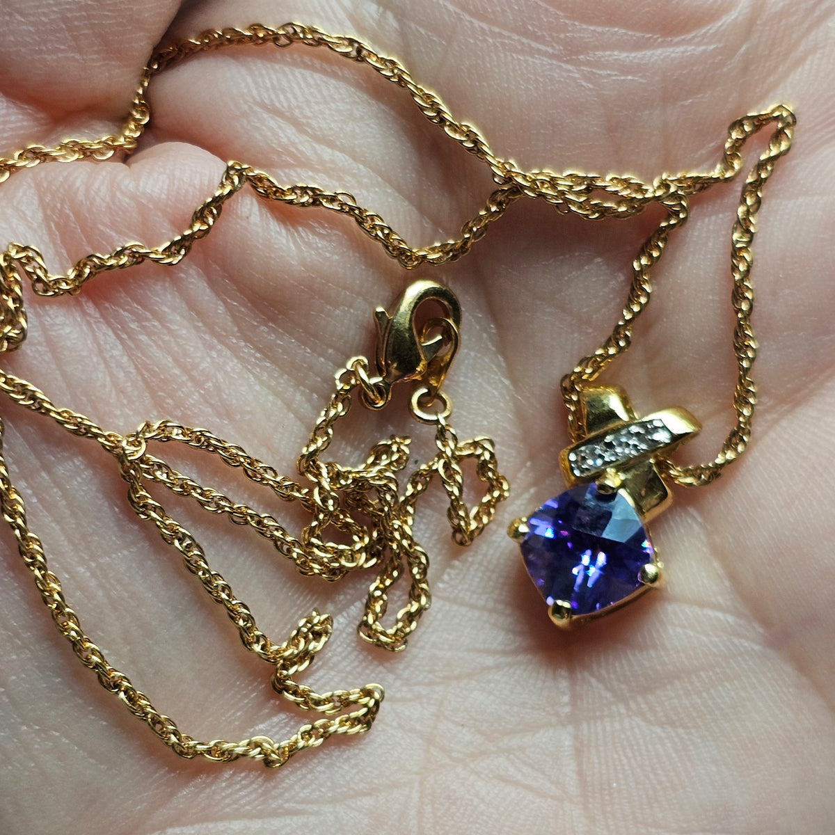 Gorgeous Gold-tone Rope Chain Amethyst Glass Square Stone Pendant Vintage Classic