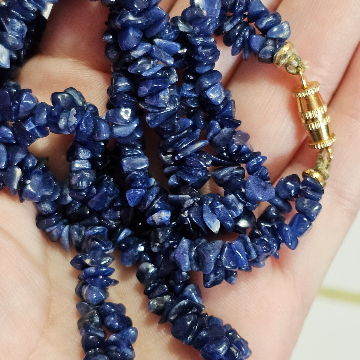 Natural Stone Chip Beaded Sodalite Barrel Clasp Vintage Necklace
