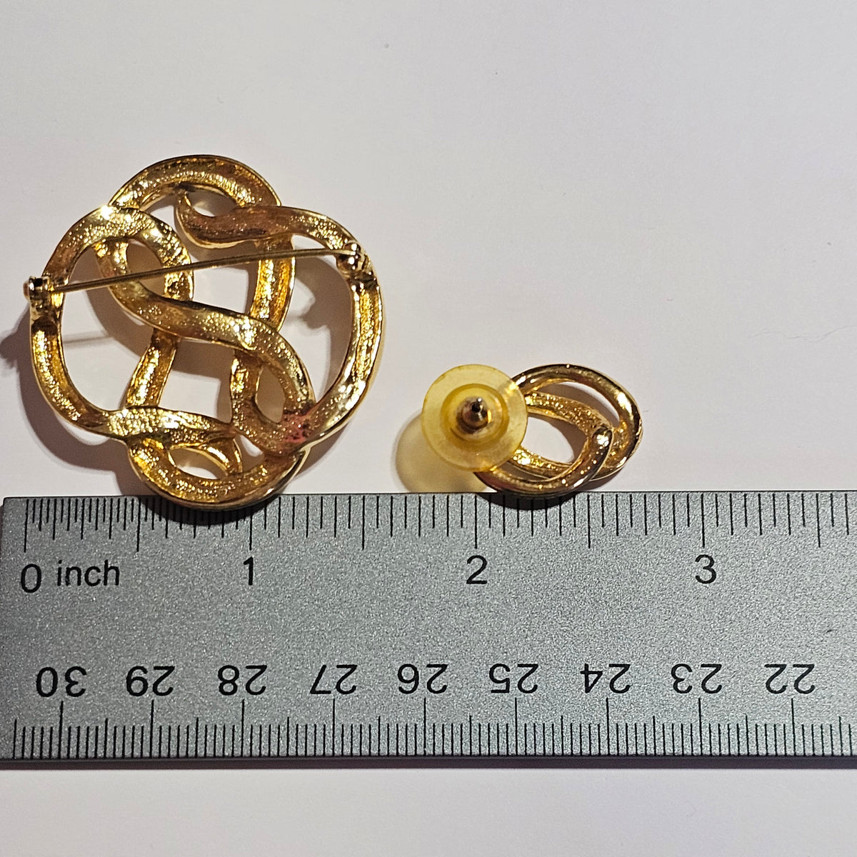 Matching Brooch and Earrings Gold-tone Swirl Interlooping Design