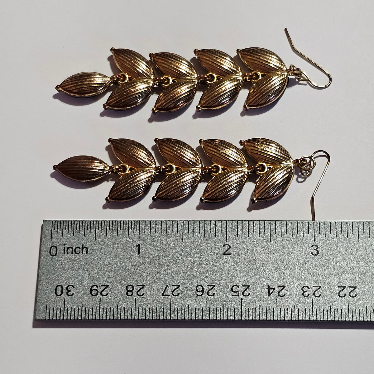 Black Rhinestone Leaf Gold-tone Dangle Pierced Earrings Vintage Gorgeous Unique