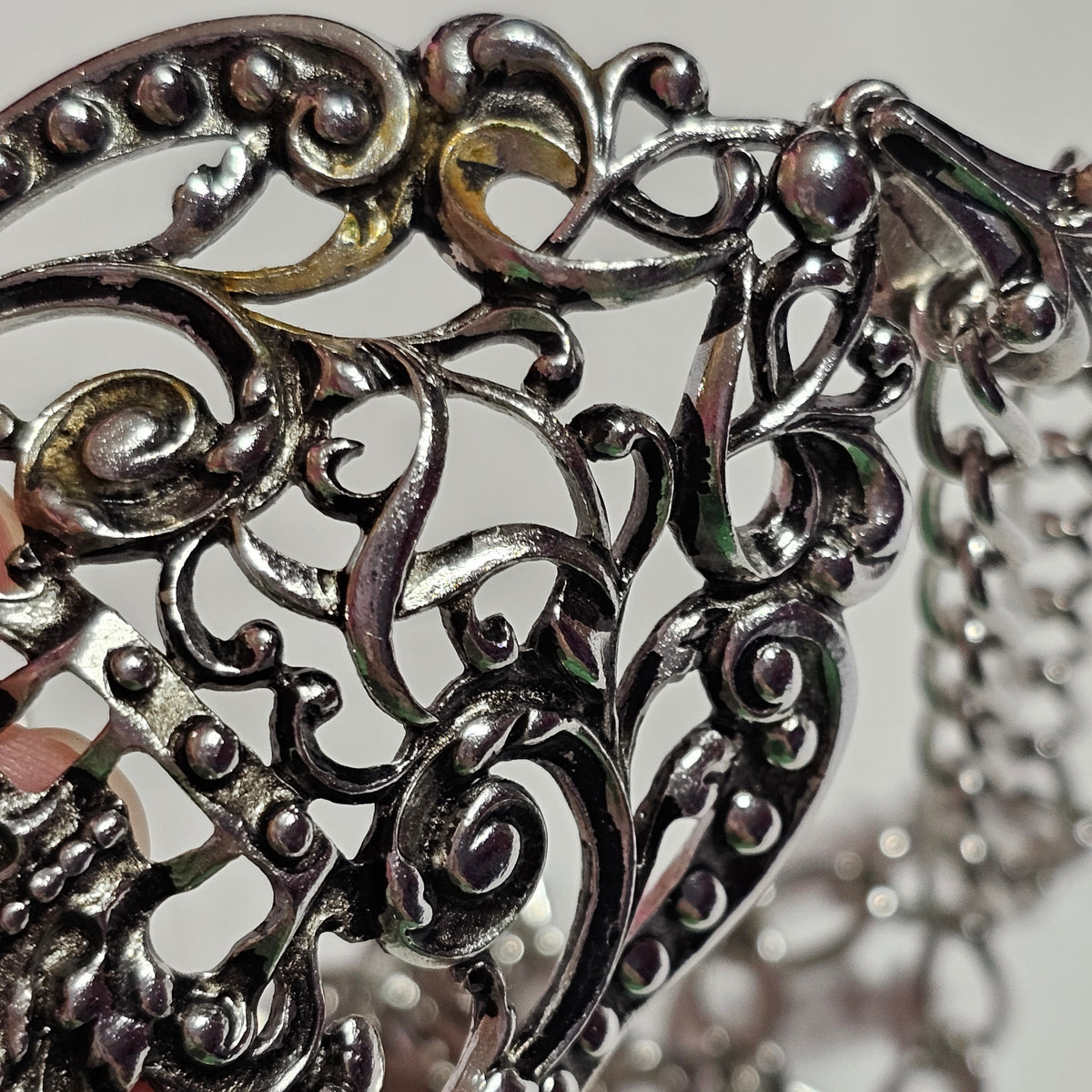 Huge Ornate Design Silver-tone Vintage Avon Pendant Chain Necklace