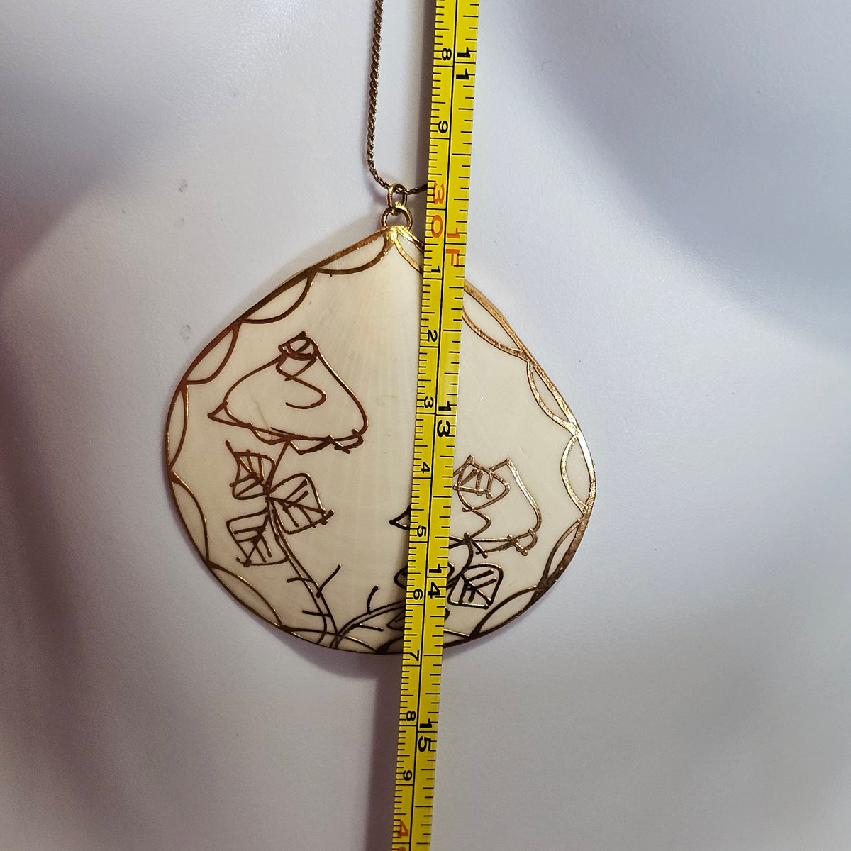 Cloisenne Floral Real Natural Shell Pendant Chain Necklace Vintage 70s