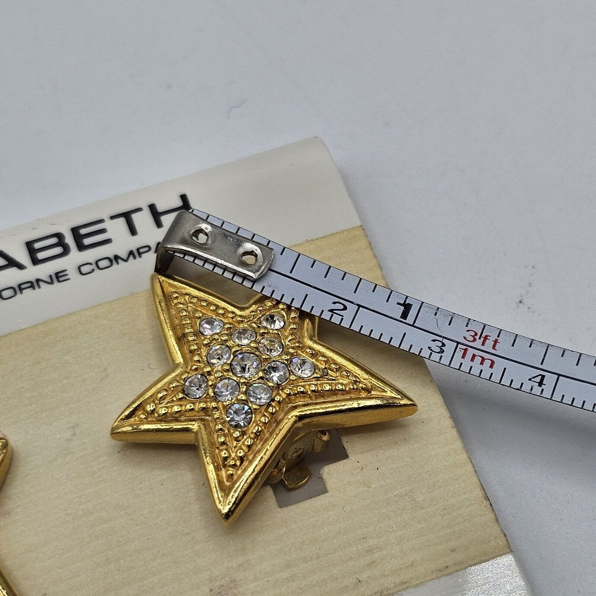 (676) Liz Elisabeth Vintage Gold Tone Shiny Rhinestones Stars Earrings ClipOn
