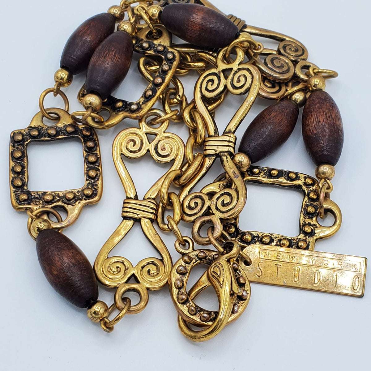 Gold-tone Bow Geometrical Linked Wooden Bead Belt Vintage