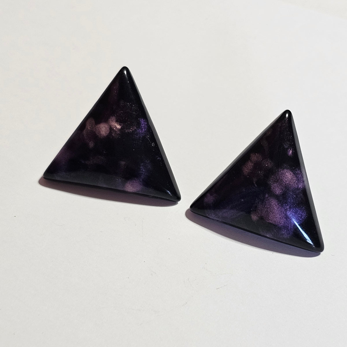 Purple Marbled Triangle 80s Geometric Pierced Earrings Vintage Maximalist Groovy