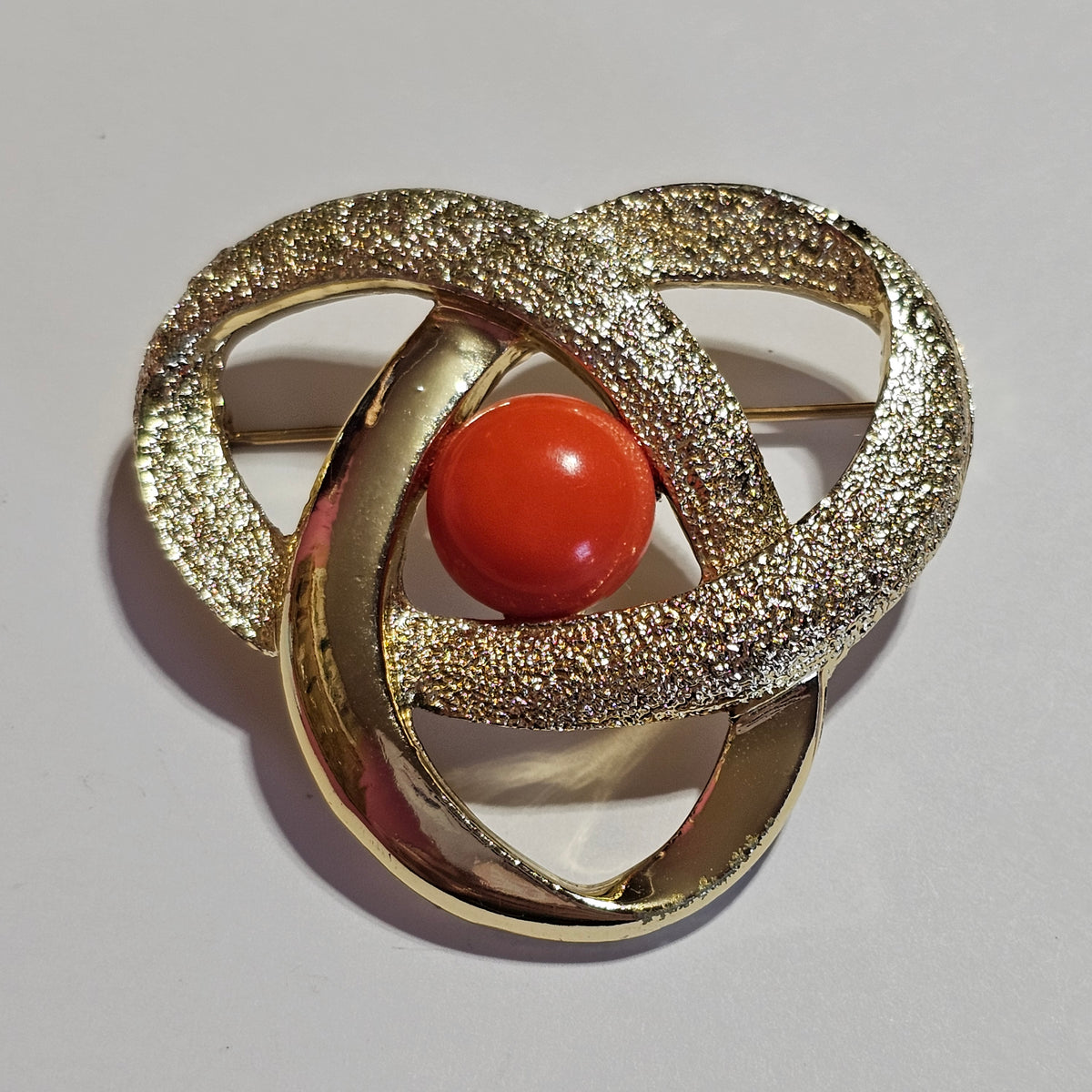 Sarah Coventry Textured Swirled Orange Center Stone Signed Vintage Brooch Pin