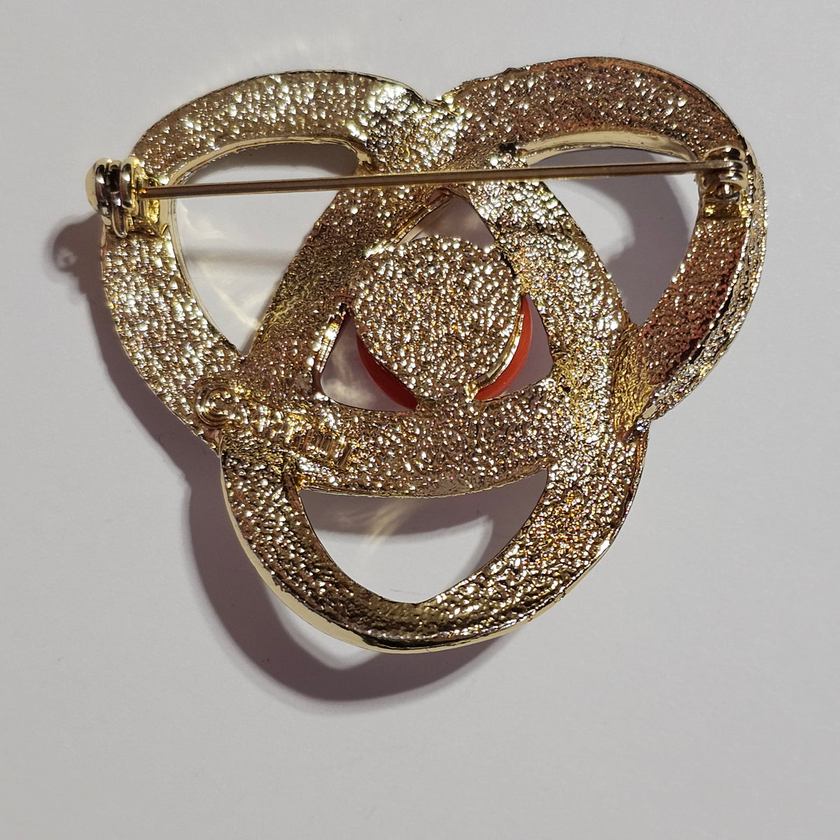 Sarah Coventry Textured Swirled Orange Center Stone Signed Vintage Brooch Pin