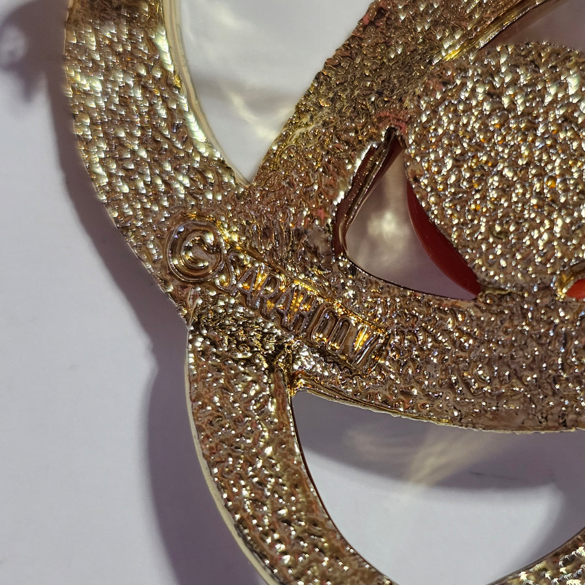 Sarah Coventry Textured Swirled Orange Center Stone Signed Vintage Brooch Pin