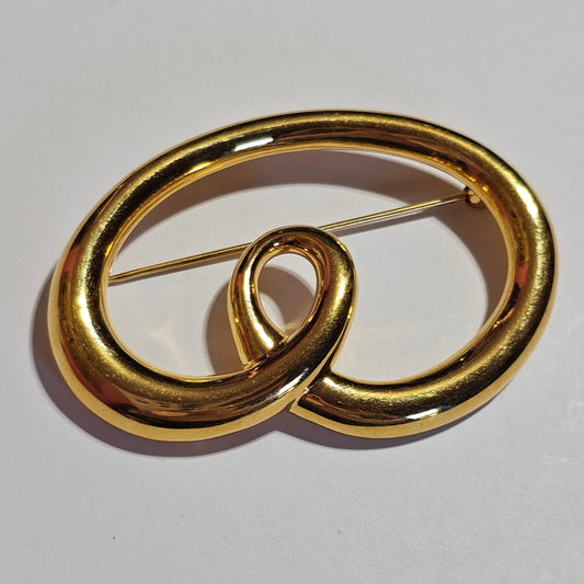 Modern Design Gold-tone Brooch Signed Monet Vintage