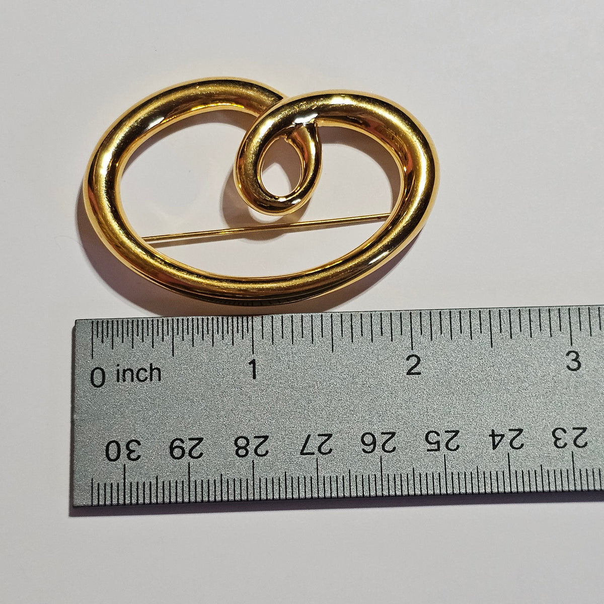Modern Design Gold-tone Brooch Signed Monet Vintage