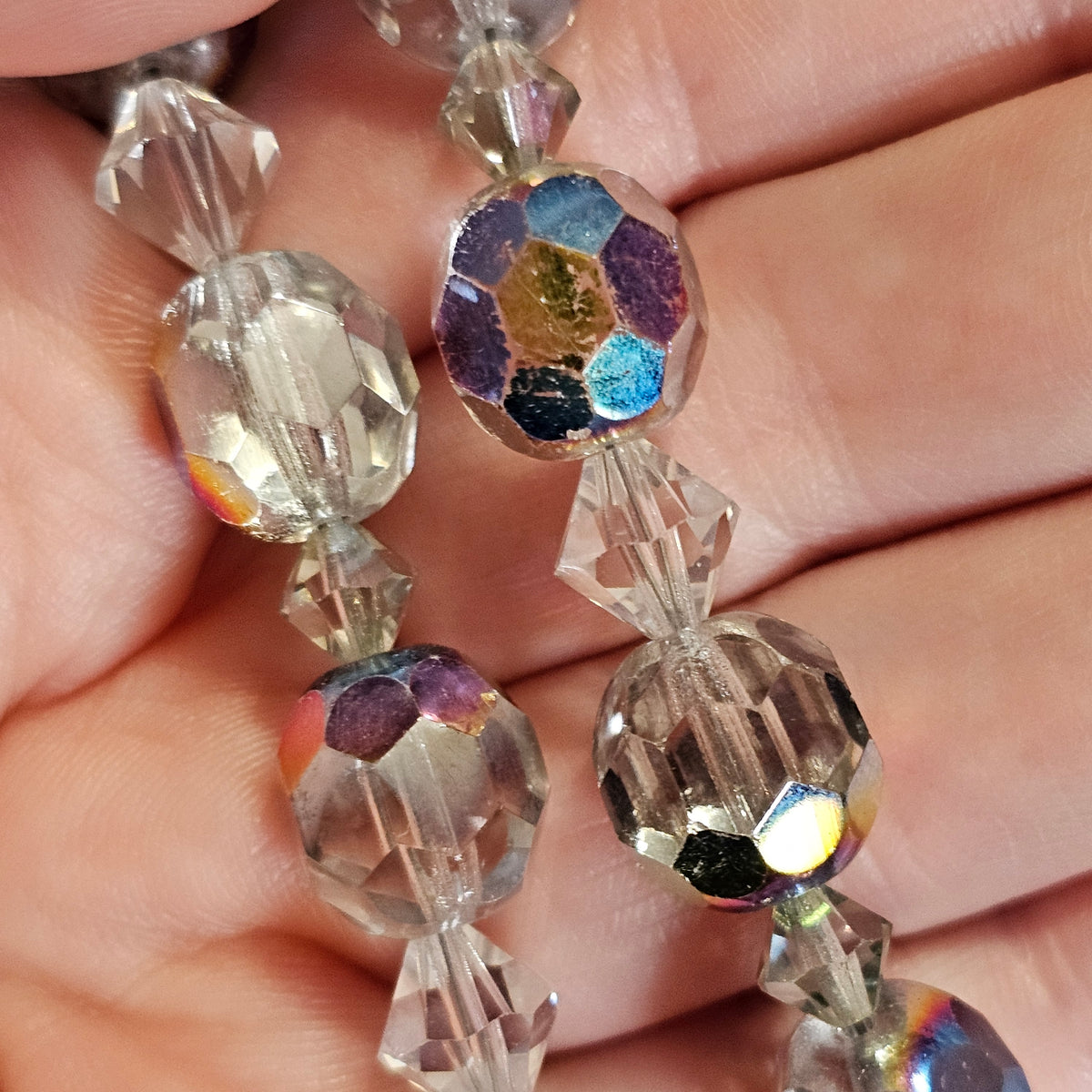 Beautiful Aurora Borealis Foiled Glass Faceted Beaded Necklace Vintage