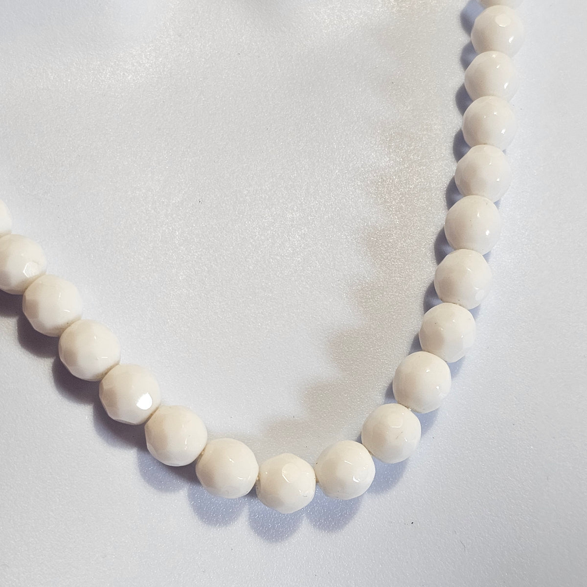 White Faceted Glass Beaded Necklace Sea Shell Clasp Necklace Vintage