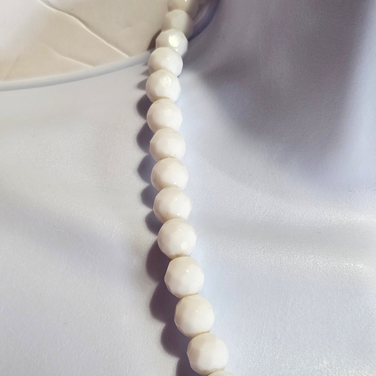 White Faceted Glass Beaded Necklace Sea Shell Clasp Necklace Vintage
