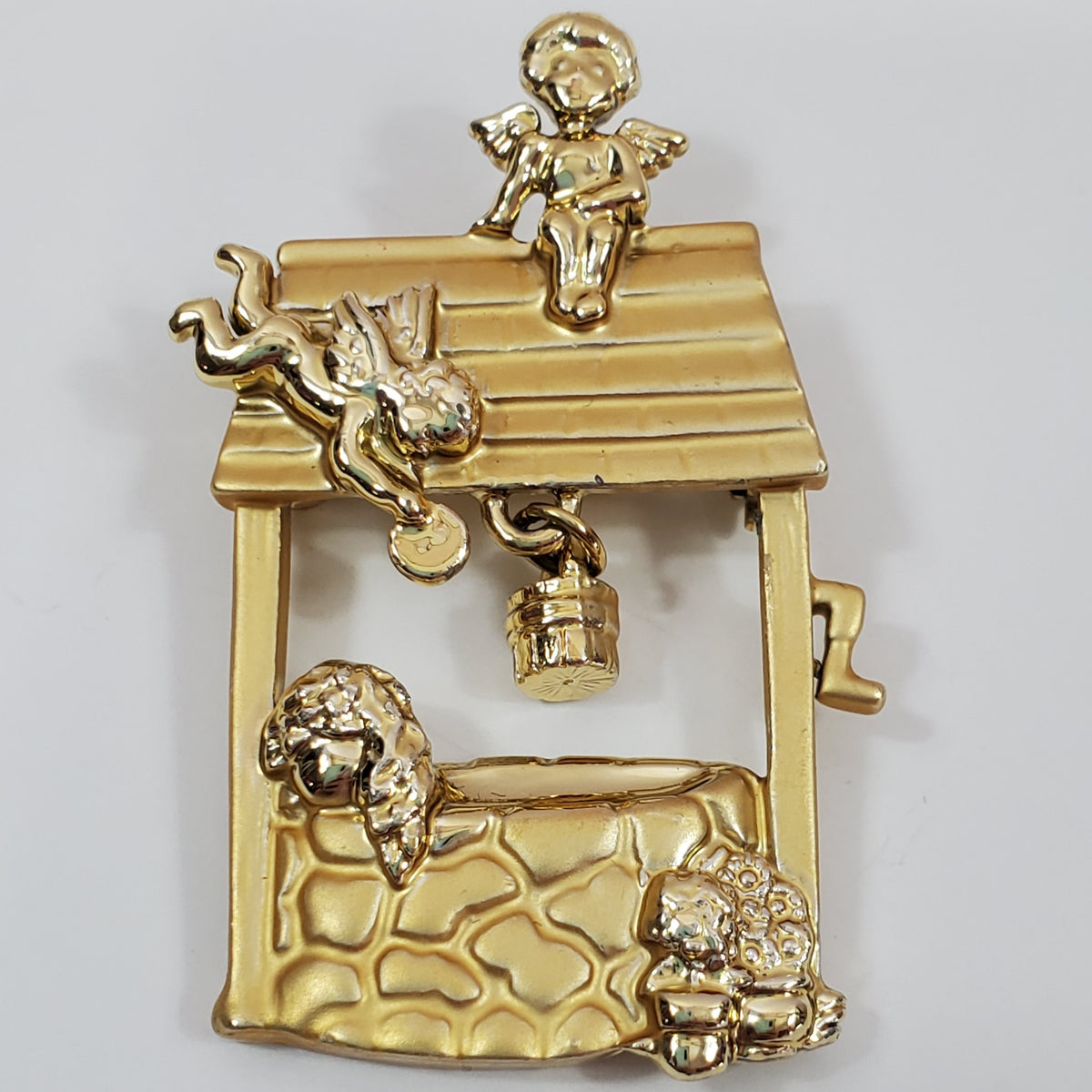 Gold-tone Angel Wishing Well Brooch Cherubs Vintage Signed