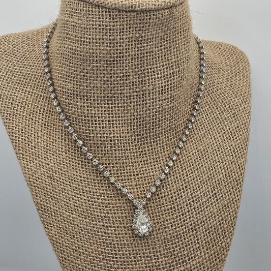 Gorgeous Vintage Clear Rhinestone Necklace Pear Shaped Drop