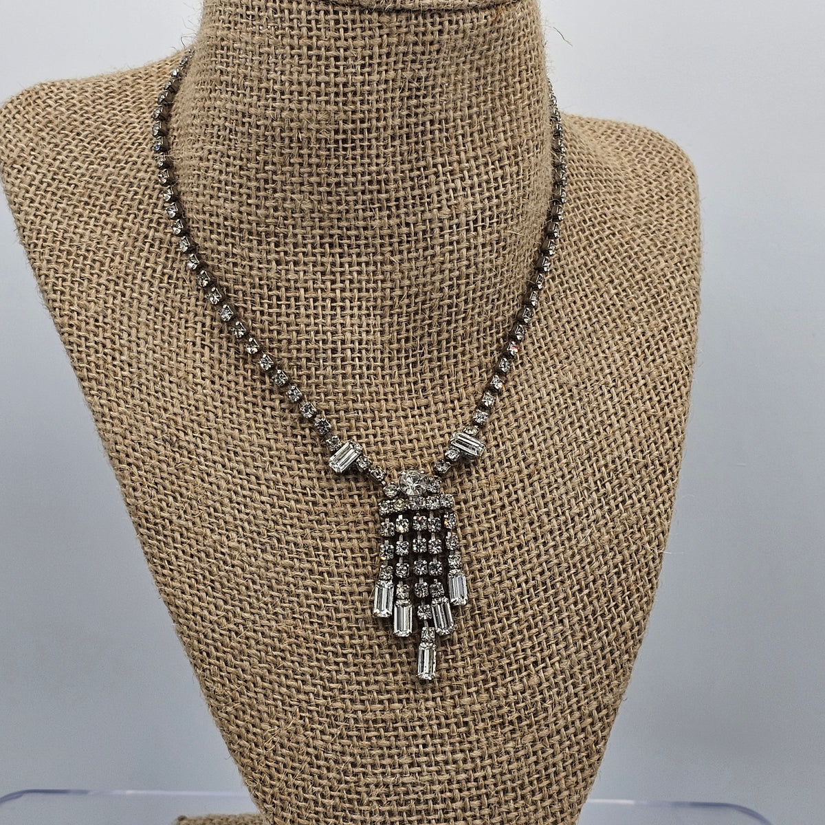 Lovely Vintage Rhinestone Waterfall Drop Necklace Silver-tone