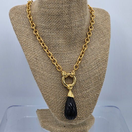 Gorgeous Designer Textured Link Chain Gold-tone Black Glass Twisted Teardrop Pendant Vintage
