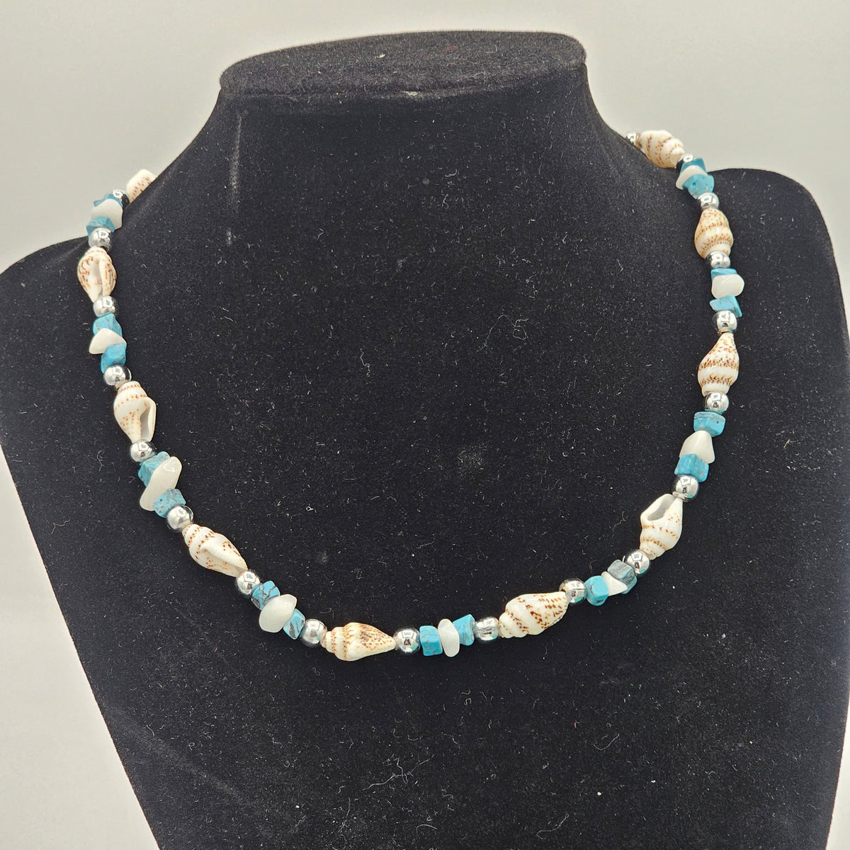 Artisan Turquoise Beaded Shell Beachy Bohemian Vintage Necklace