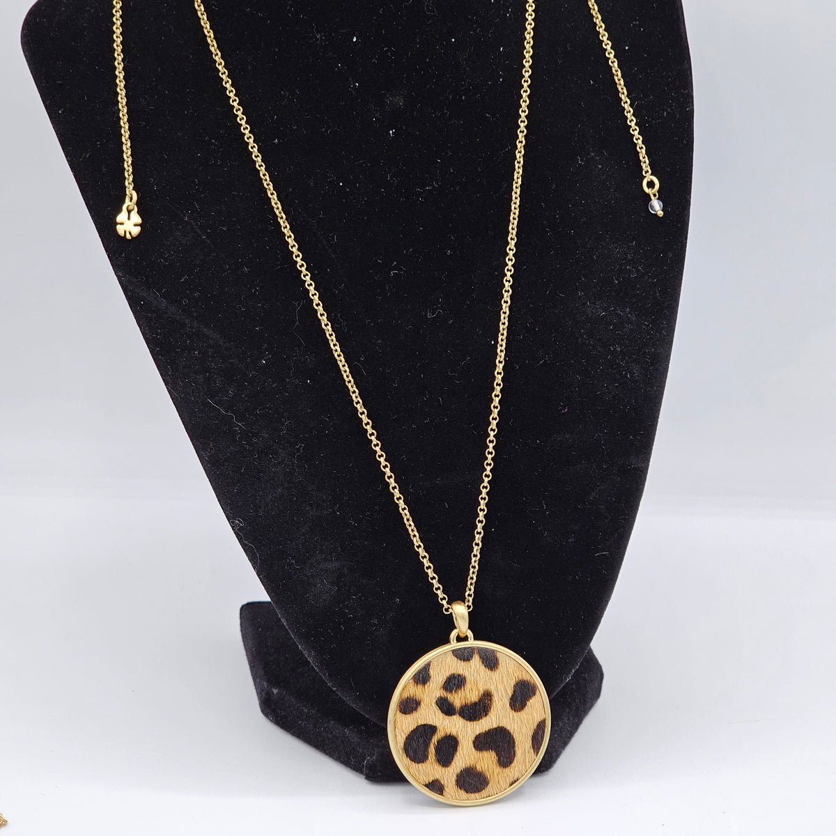 Lucky Brand Long Chain Faux Fur Spotted Brown Animal Print Pendant Boho Cougar Necklace