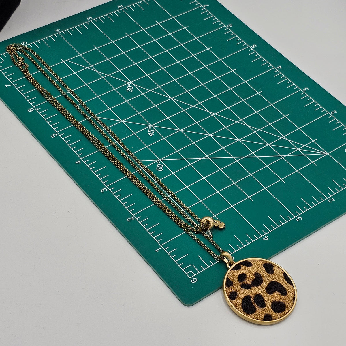 Lucky Brand Long Chain Faux Fur Spotted Brown Animal Print Pendant Boho Cougar Necklace