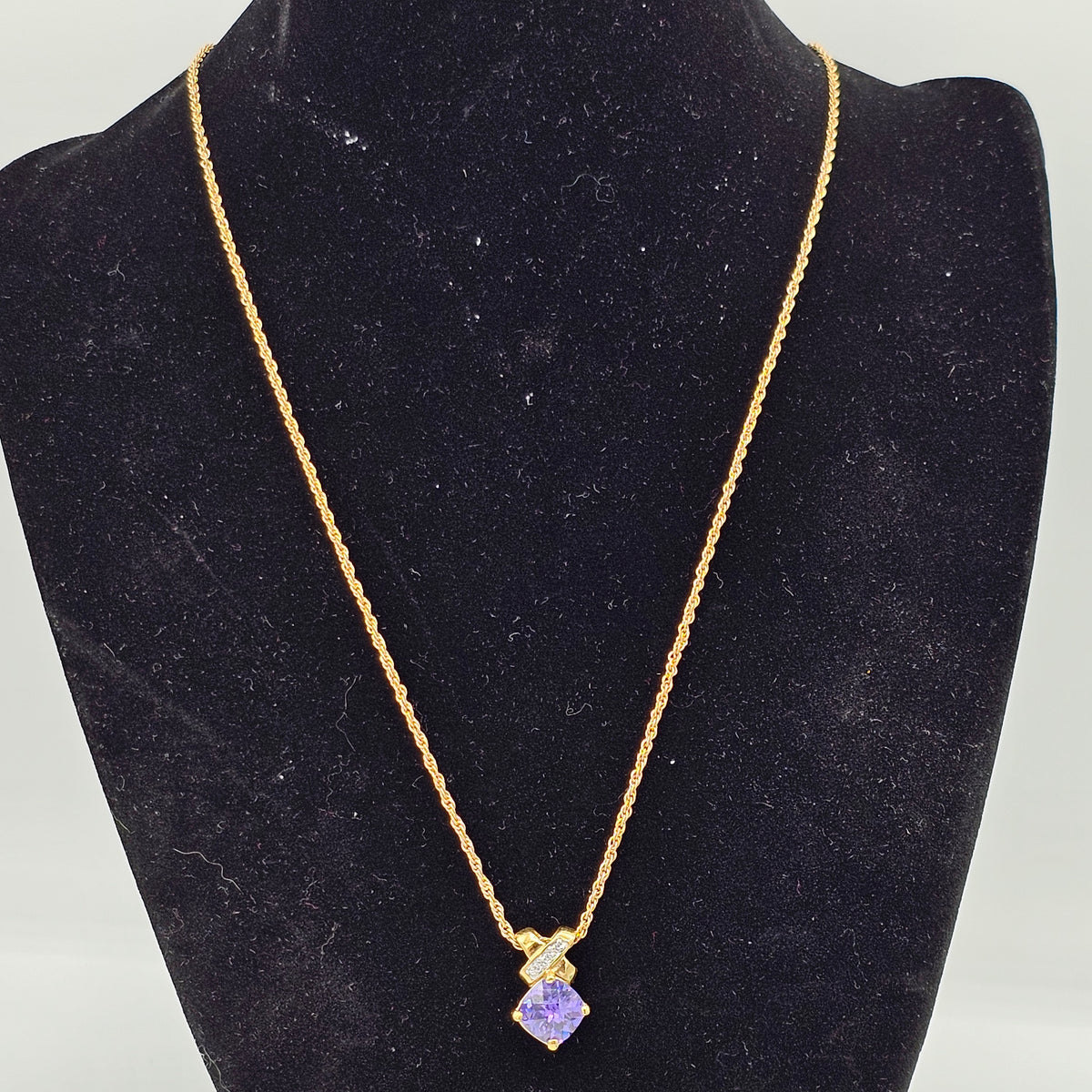 Gorgeous Gold-tone Rope Chain Amethyst Glass Square Stone Pendant Vintage Classic