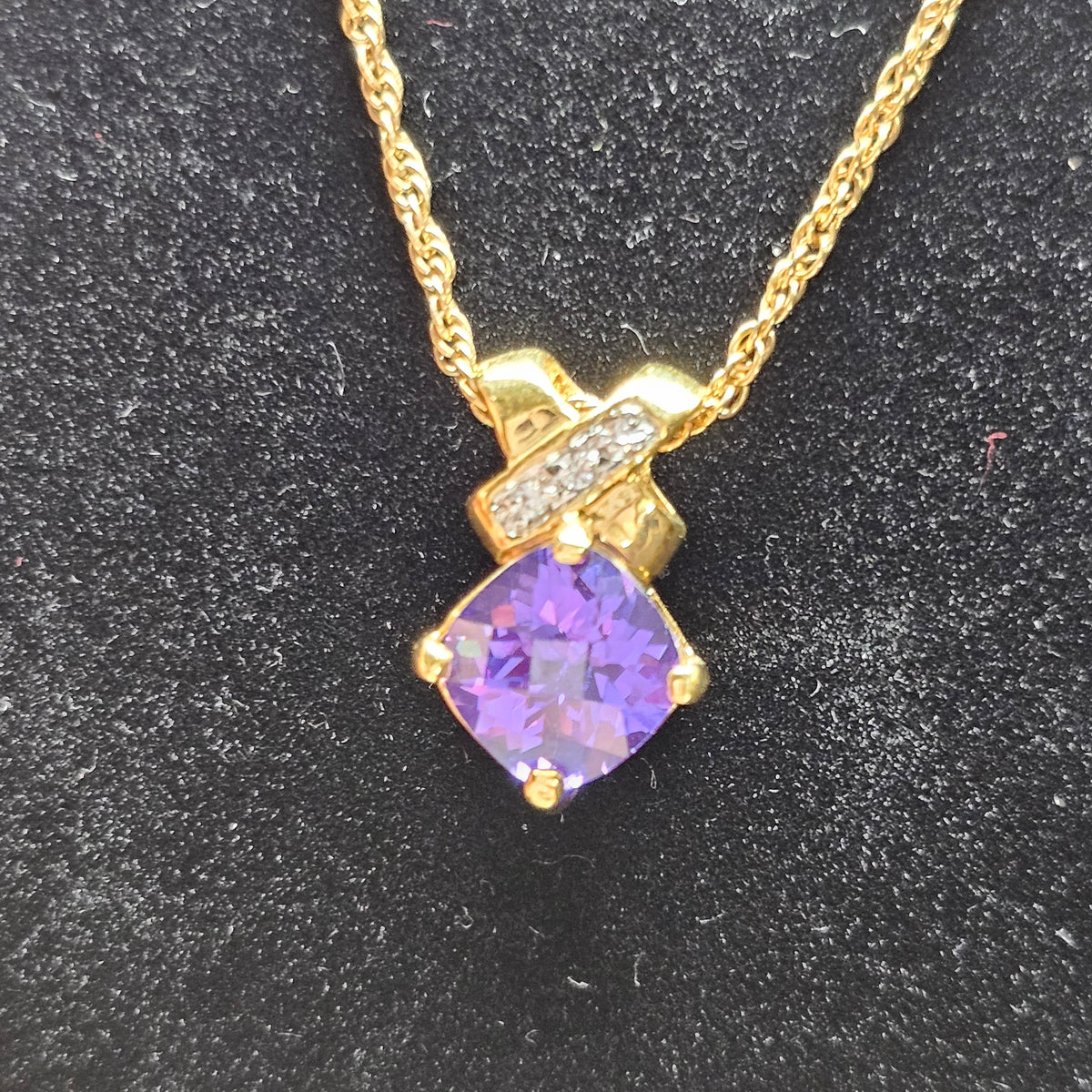 Gorgeous Gold-tone Rope Chain Amethyst Glass Square Stone Pendant Vintage Classic