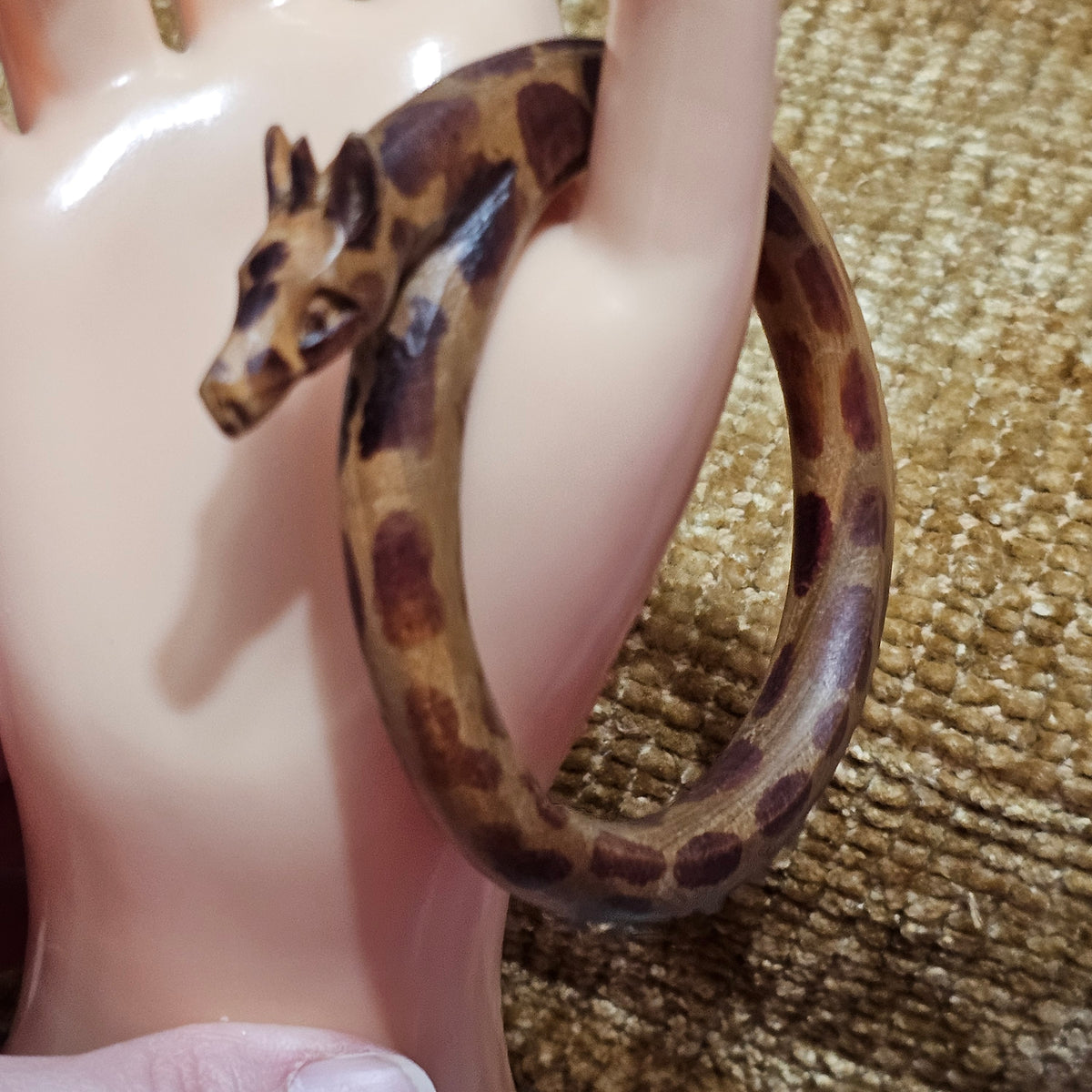 Carved Wooden Spotted Giraffe Bangle Bracelet Vintage Boho