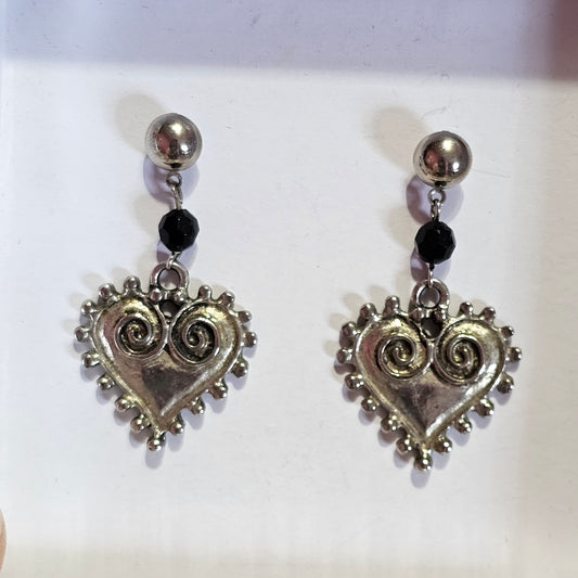 Dangle Silver-tone Puffy Heart Gothic Romance 90s Earrings Pierced