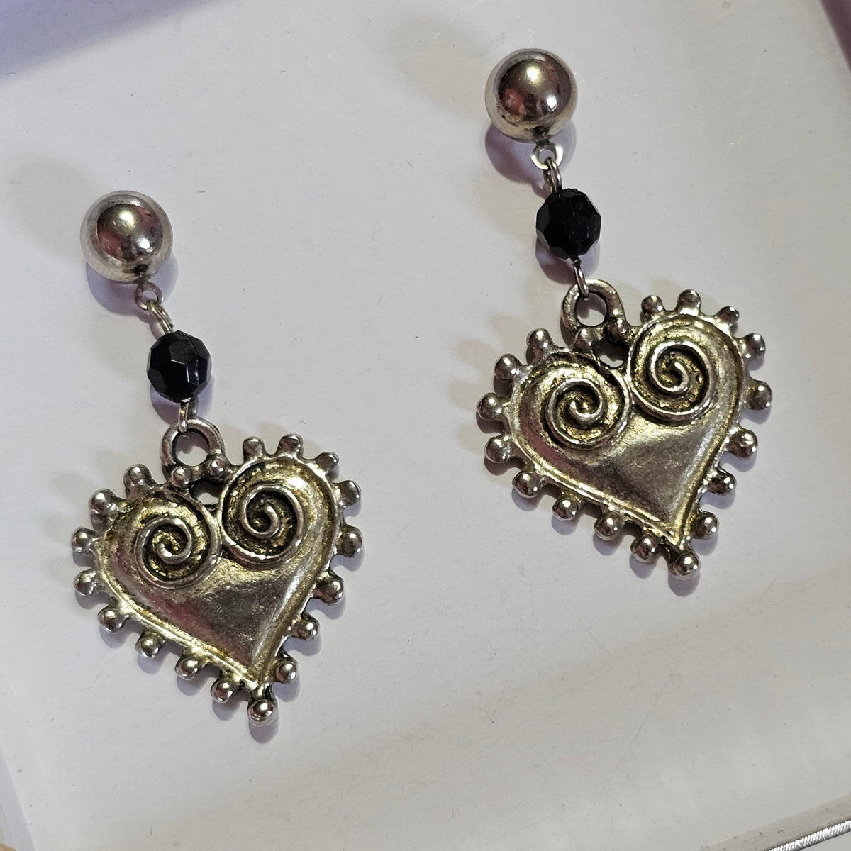 Dangle Silver-tone Puffy Heart Gothic Romance 90s Earrings Pierced