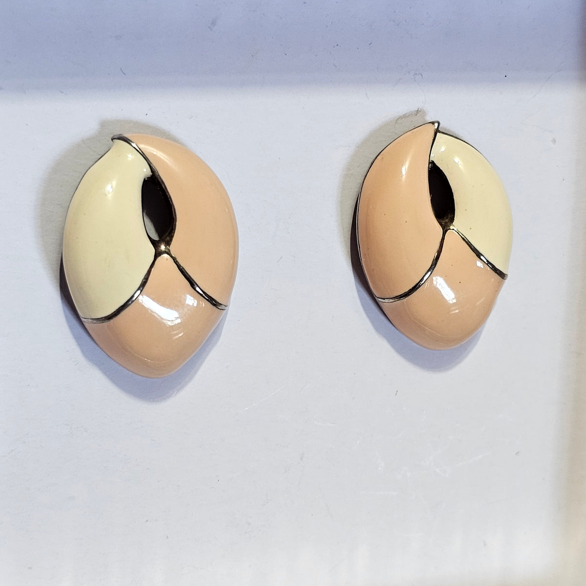Designer Style 80s Beige Enamel Earrings Pierced Vintage