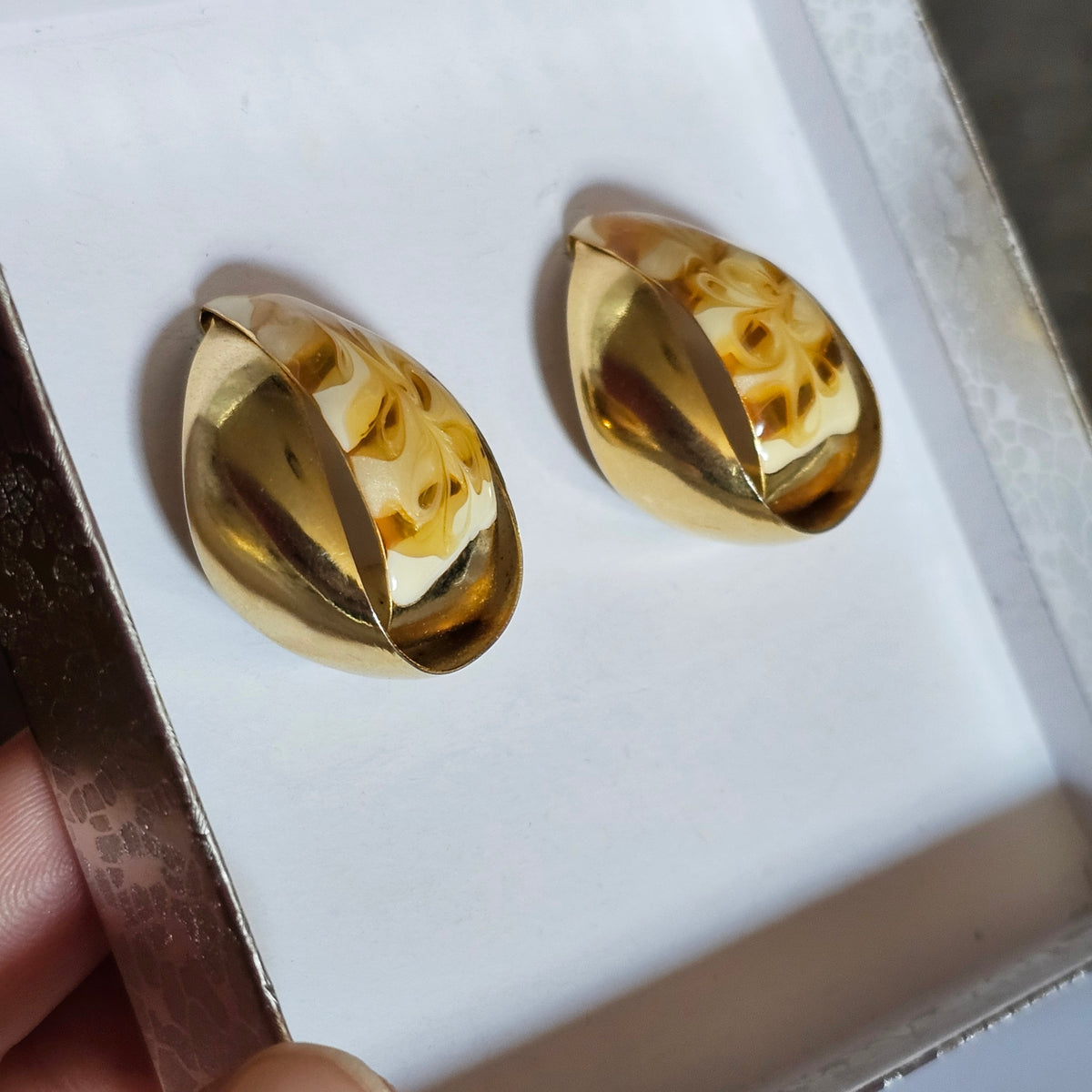 Gold-tone Enamel 90s Curved Earrings Pierced Vintage Yellow Swirl