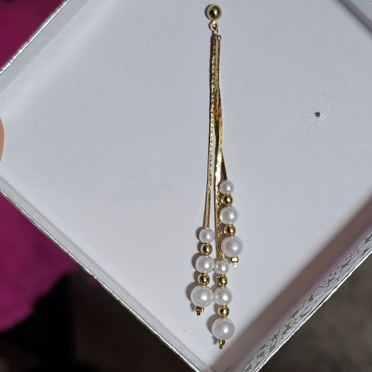 Classy Gold-tone Faux Pearl Dangle Pierced Earrings Vintage