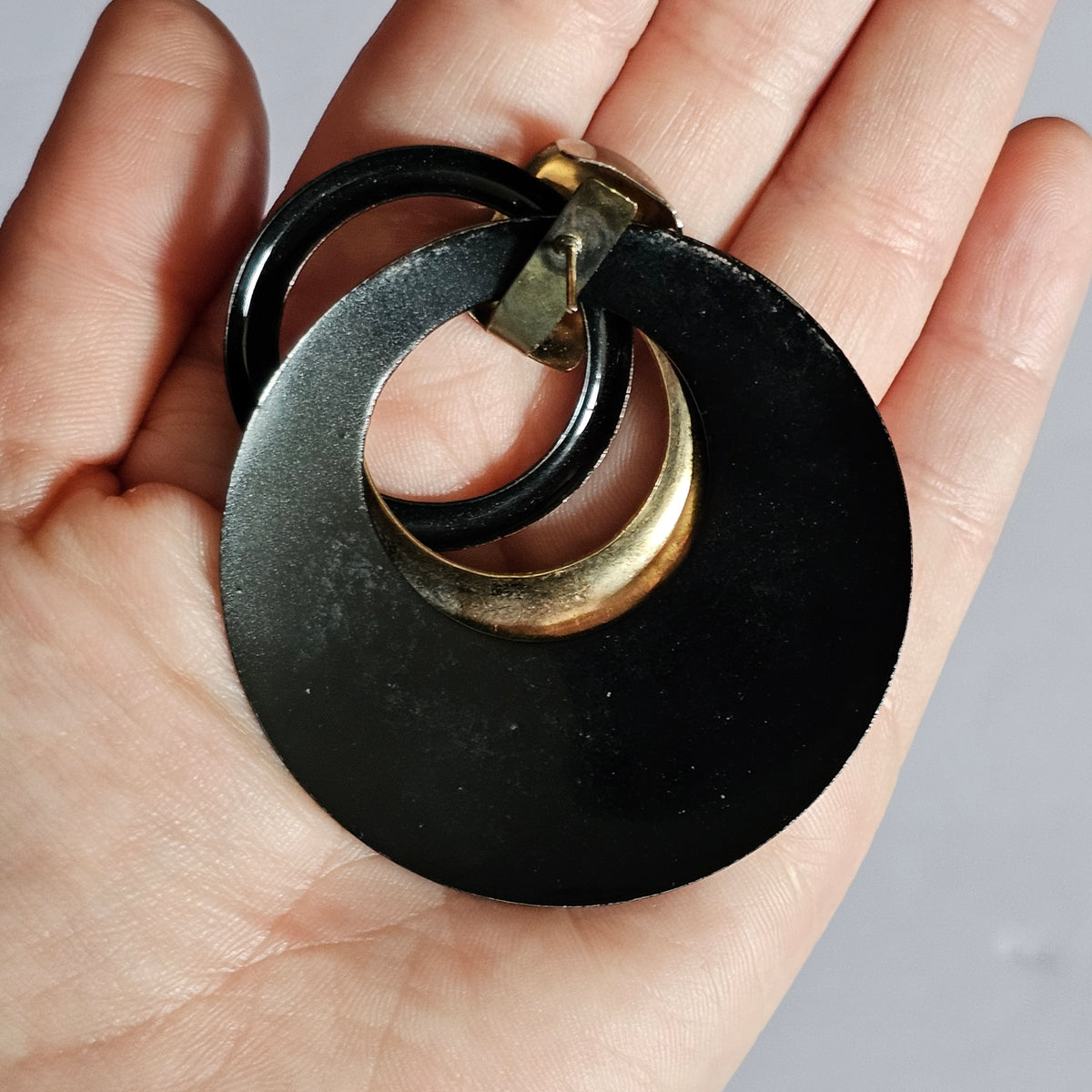 Huge Black Gold Round Cut-out Statement Earrings Pierced Vintage 1990s