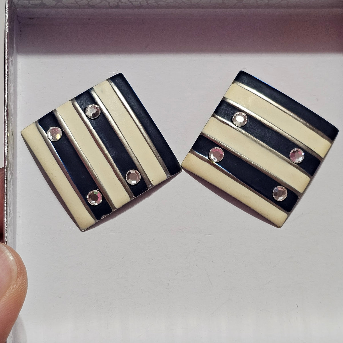 Striped White Cream Navy Blue Dice Like Metal 80s Pierced Earrings Vintage