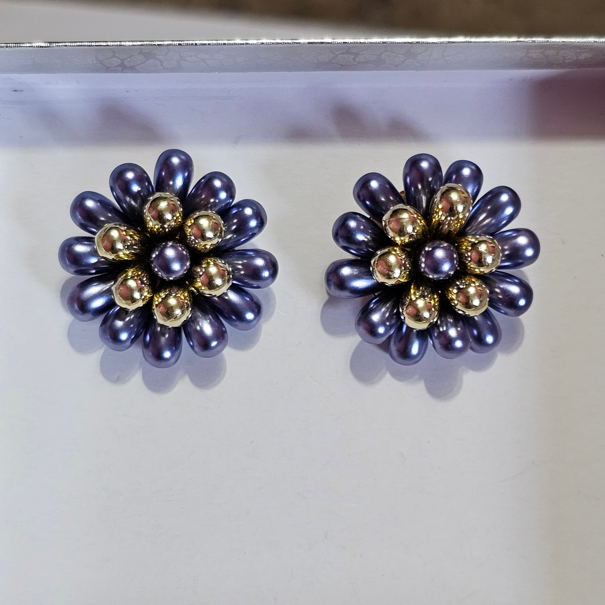Beautiful Blue Gold Floral Beaded Cluster Pierced Earrings Vintage