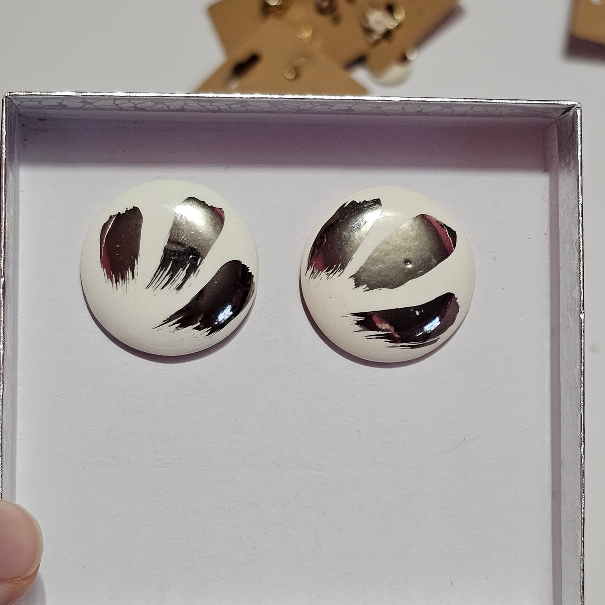 Round White Button Silver-tone Abstract Painted Pierced Earrings Vintage