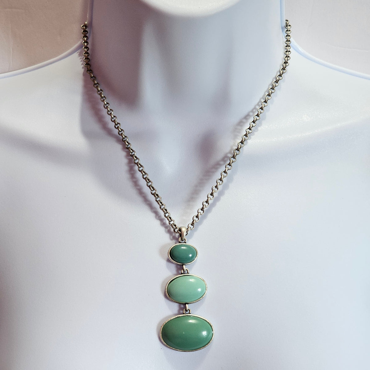 Silver-tone Faux Turquoise Fashion Y2K Necklace Liz Claiborne