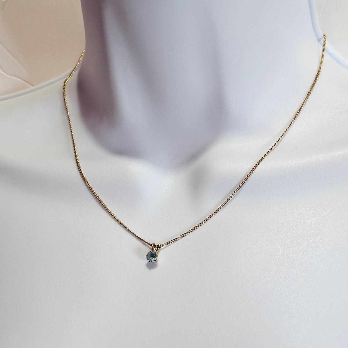 Ice Blue Topaz Cubic Zirconia Gold-tone Chain Necklace Vintage