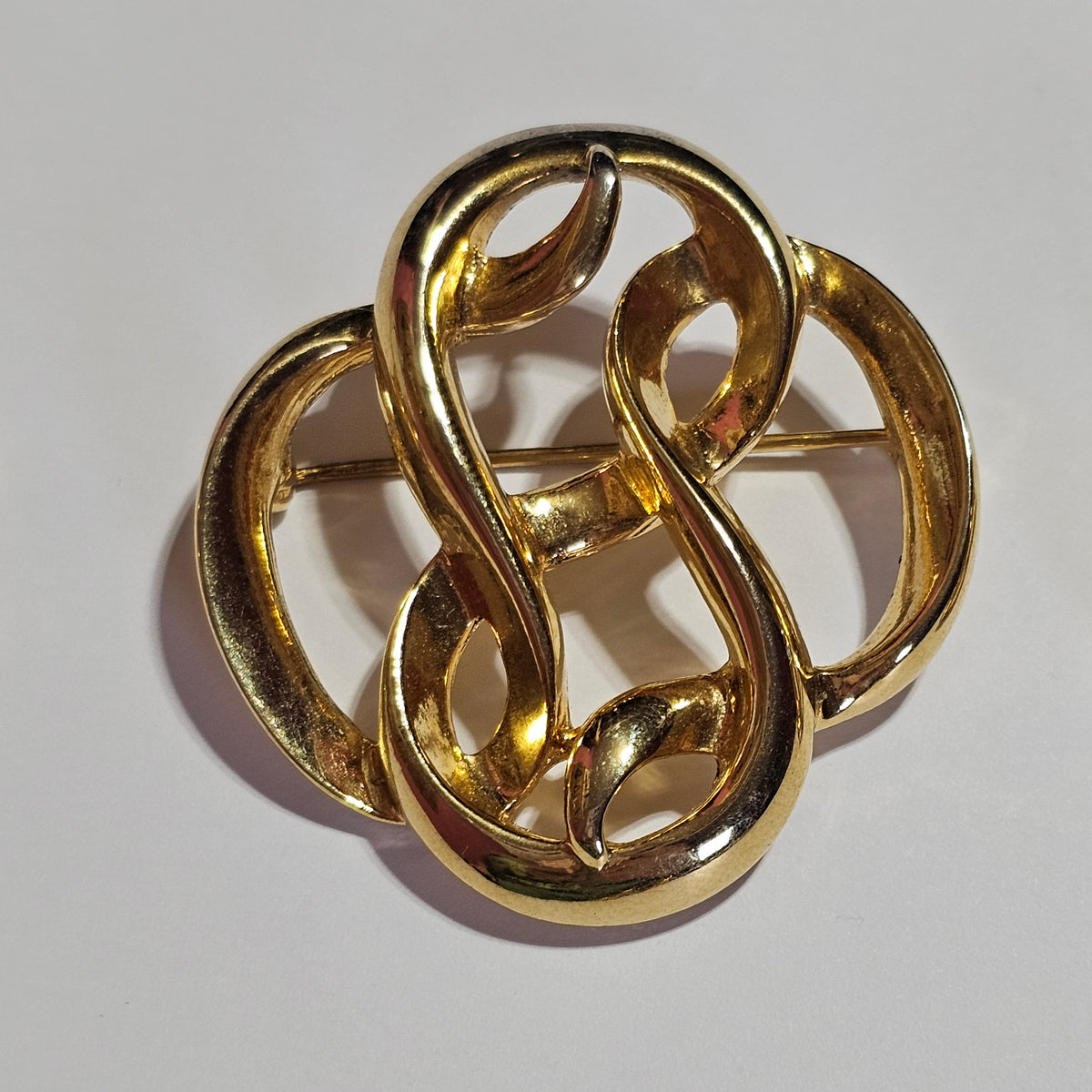 Matching Brooch and Earrings Gold-tone Swirl Interlooping Design