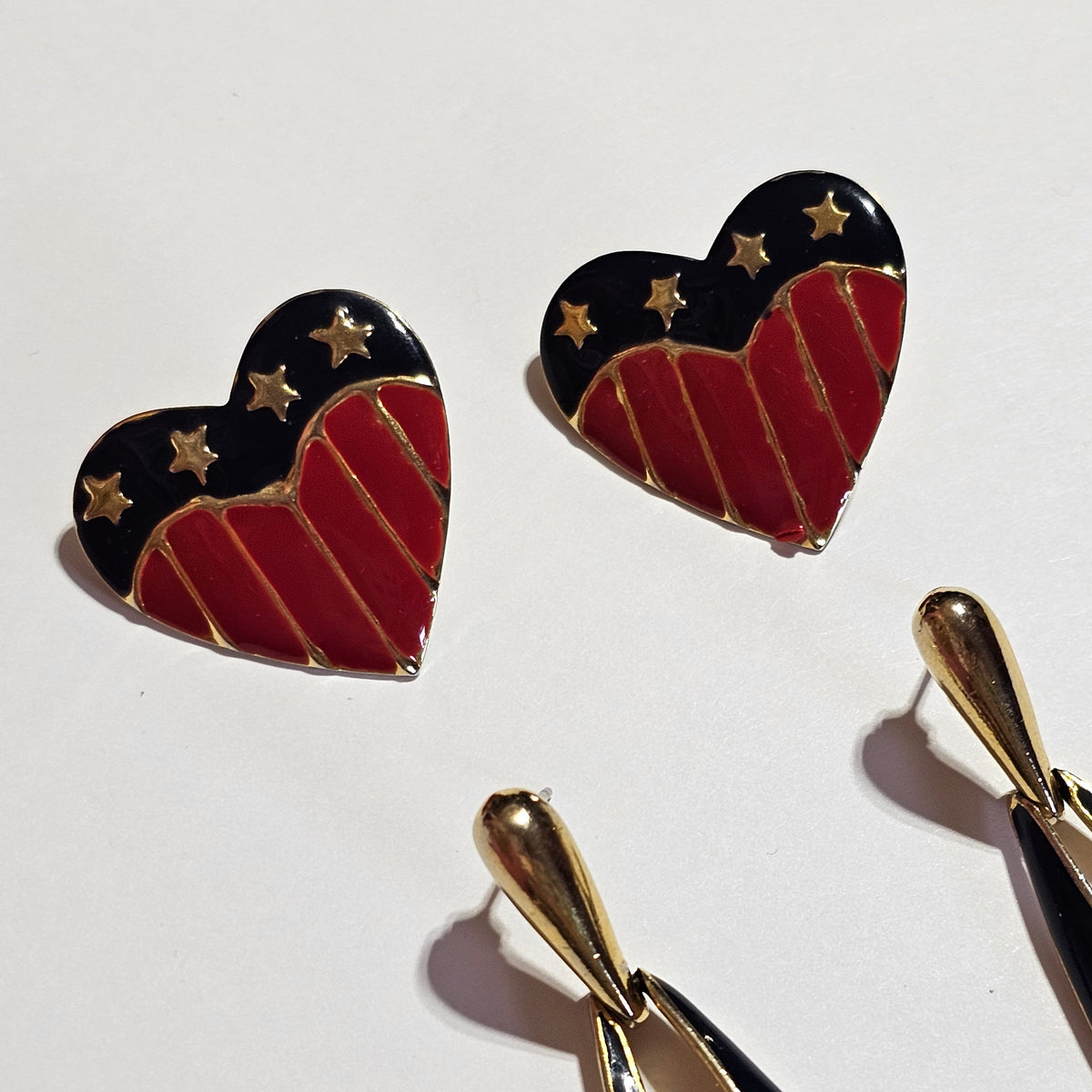 Patriotic Heart Flag Navy Dangle Gold-tone 2 Pair Earrings Pierced 90s Vintage