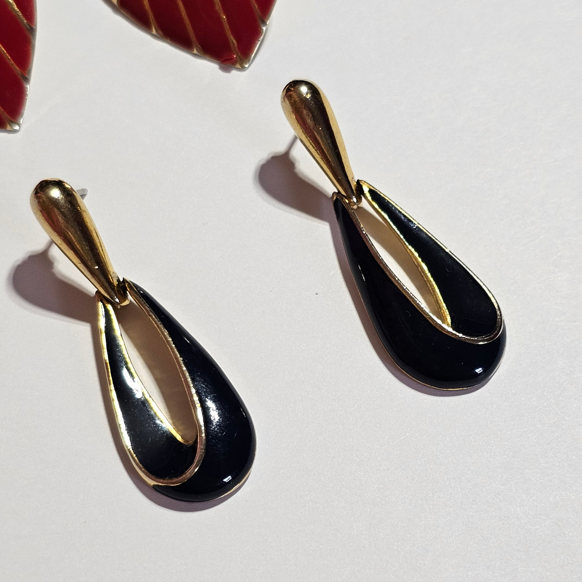 Patriotic Heart Flag Navy Dangle Gold-tone 2 Pair Earrings Pierced 90s Vintage
