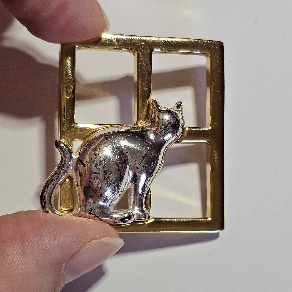 Two Tone Metal Brooch Cat Looking Out Windows