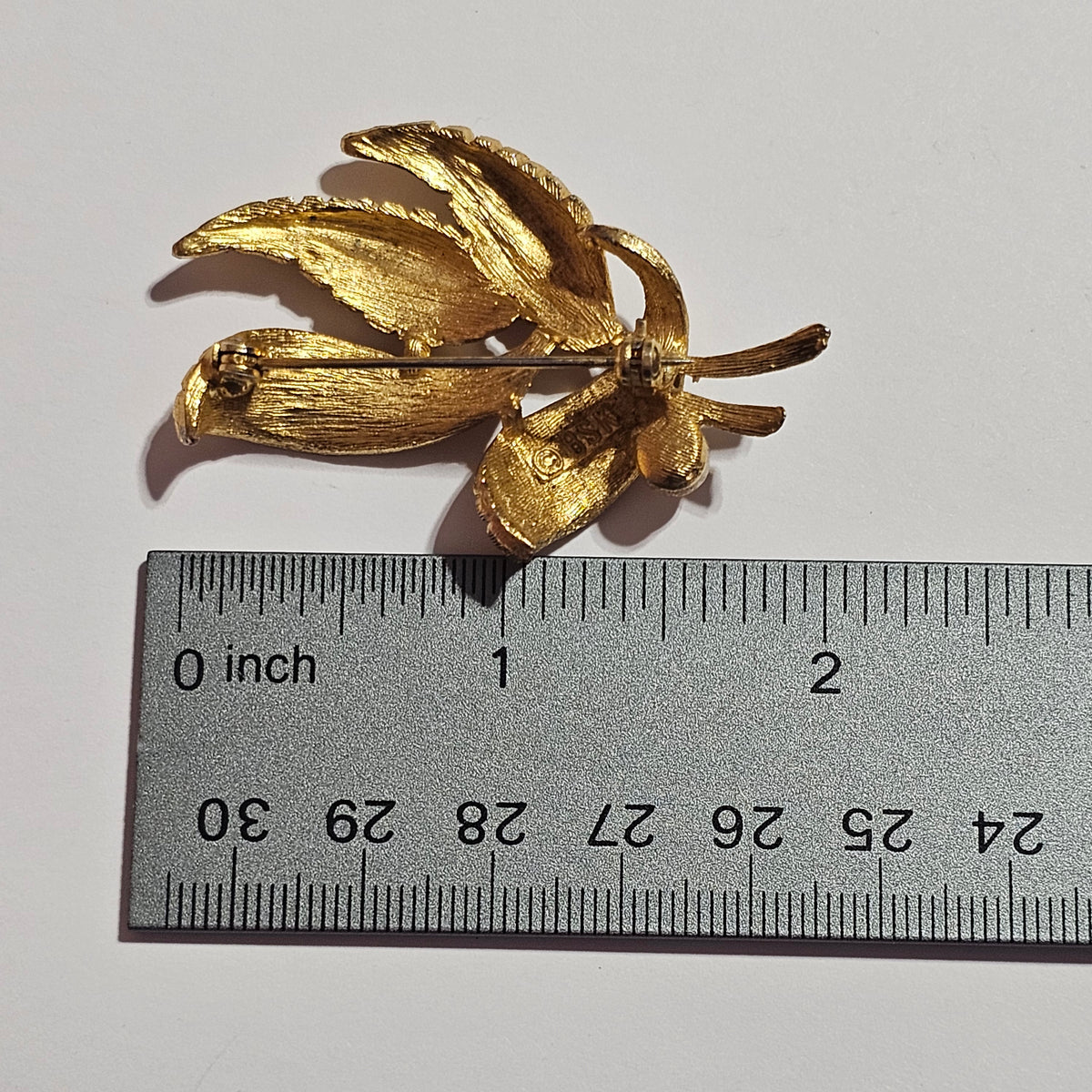 Gold-tone Textured Leaf Ribbon Faux Pearl Vintage Brooch Signed BSK