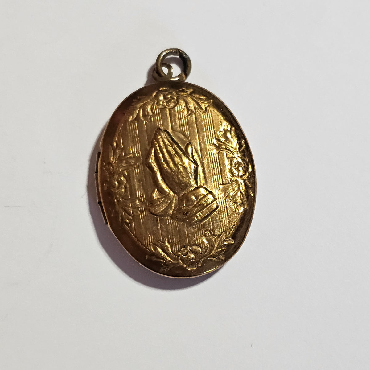 Engraved Floral Praying Hands Religious Oval Brass Locket Pendant Vintage
