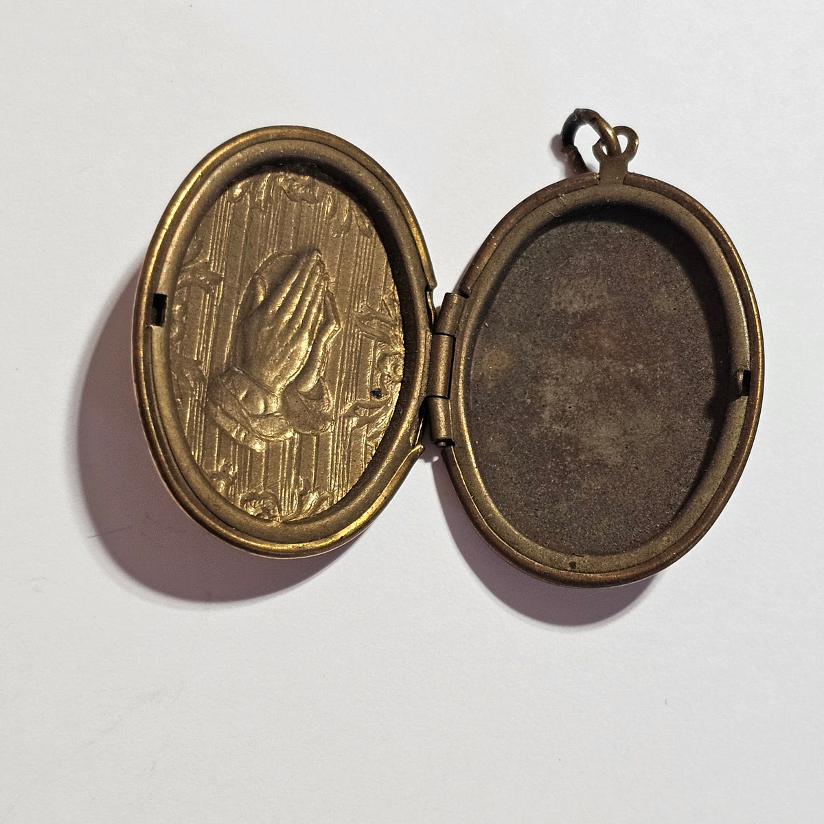 Engraved Floral Praying Hands Religious Oval Brass Locket Pendant Vintage
