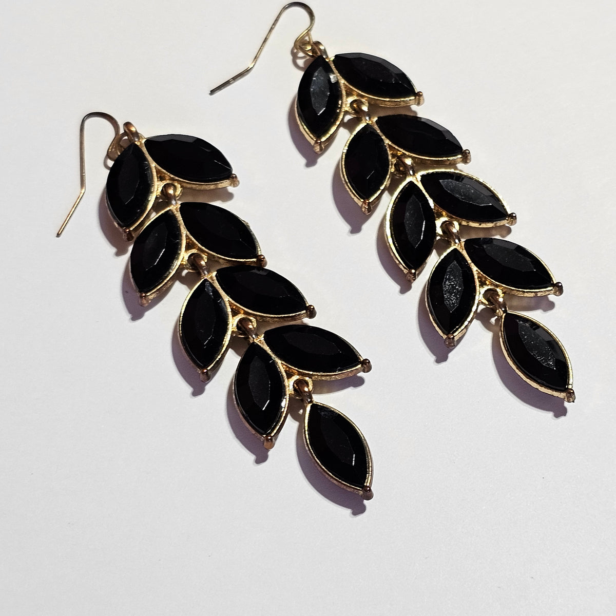 Black Rhinestone Leaf Gold-tone Dangle Pierced Earrings Vintage Gorgeous Unique