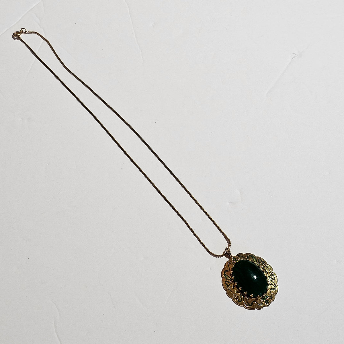 Green Onyx Cabochon Set In Gold-tone Brass Pendant Vintage Necklace