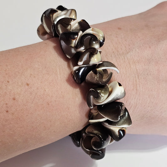 Natural Shell Stretch Bracelet Beachy Coastal Bohemian