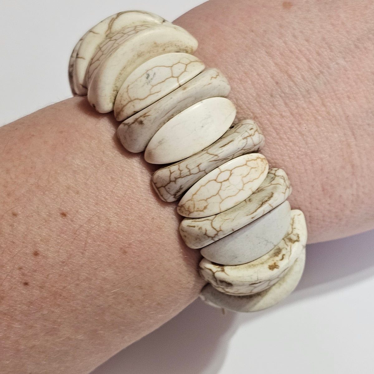 Howlite Natural Stone Beaded Stretch Bracelet Bohemian